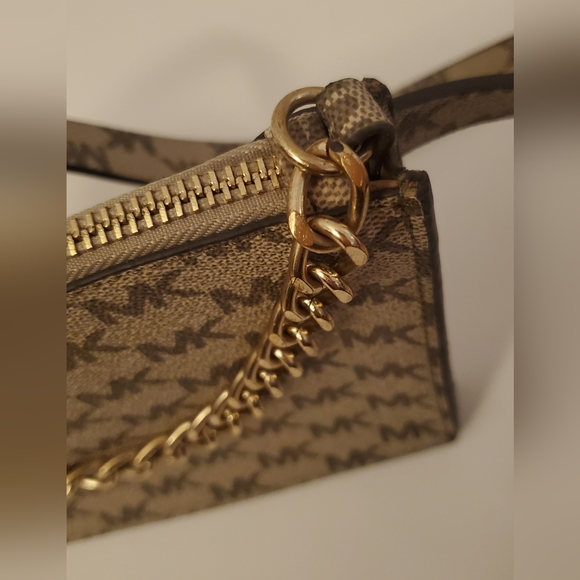MICHAEL KORS Monogram Belt Bag/Fanny Pack - Picture 6 of 9